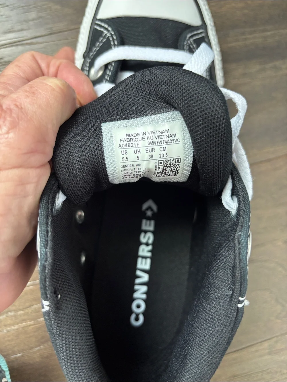 Converse All Star Malden Street Mid top, ortholite cushioning wider fit